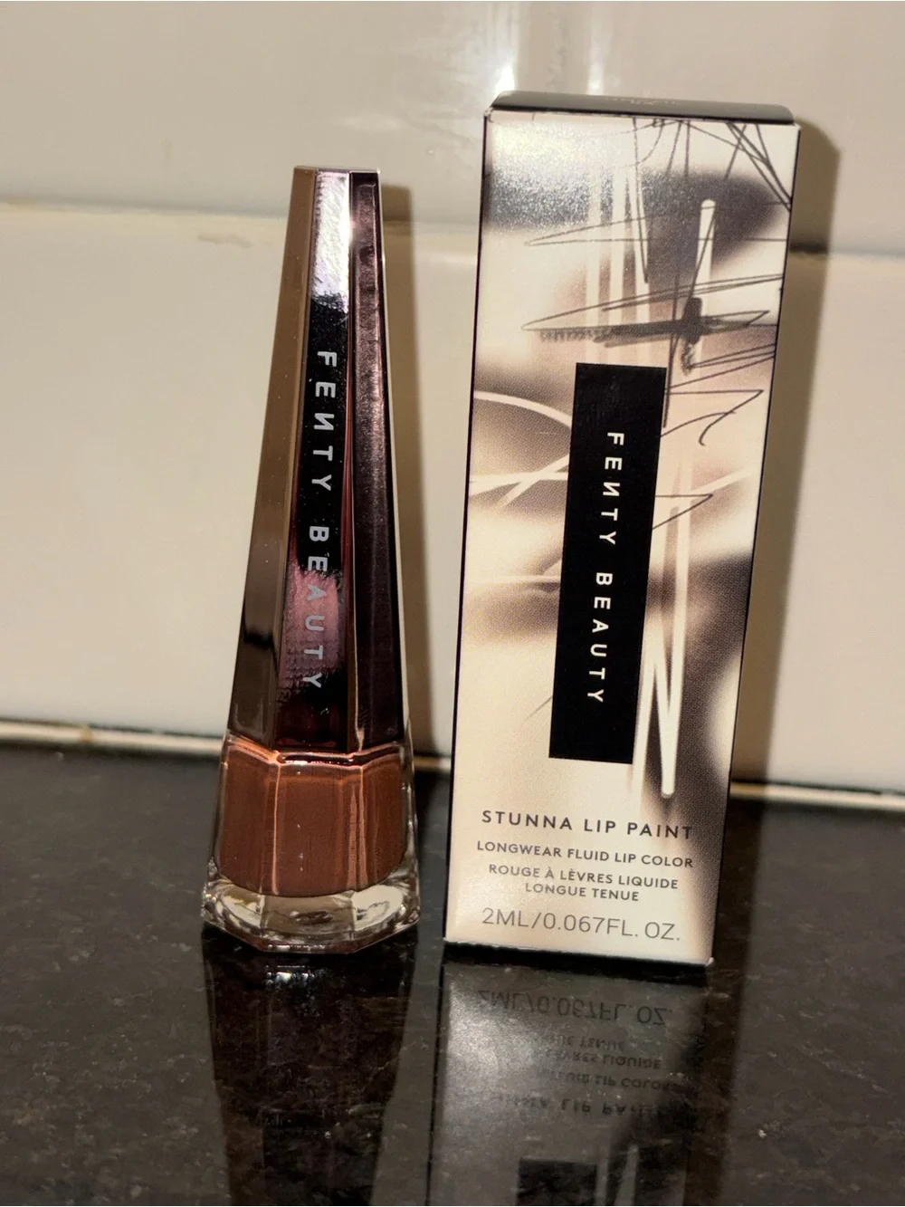 Fenty Beauty Stunna Lip Paint Longwear Fluid Lip Color shade 04-Unveil